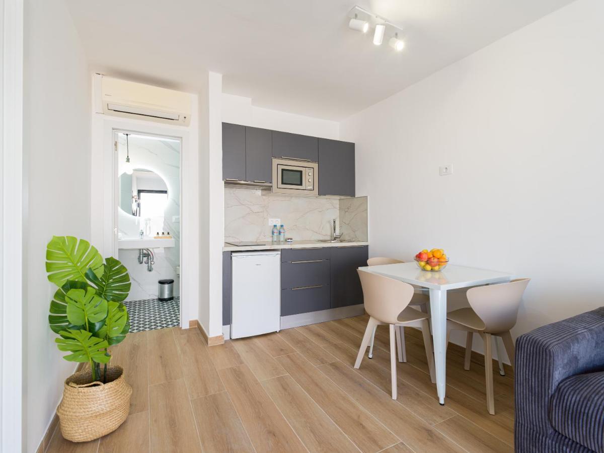 Homeforguest Moderno Apartamento En コラレホ エクステリア 写真